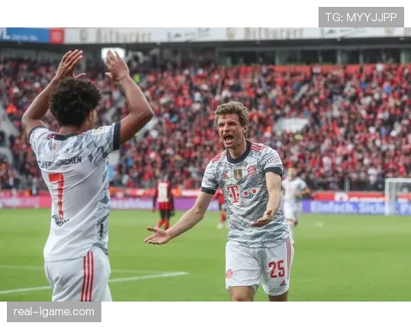 穆勒关键进球助拜仁重返胜轨，续写传奇篇章