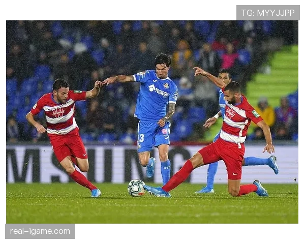 西甲降级区球队状态回暖，全力冲刺赛季末上演逆转奇迹