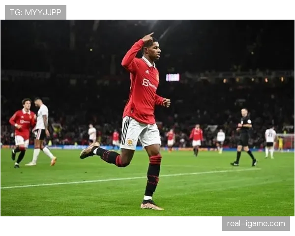 伊万·托尼连场破门助布伦特福德登顶积分榜，状态火热引关注