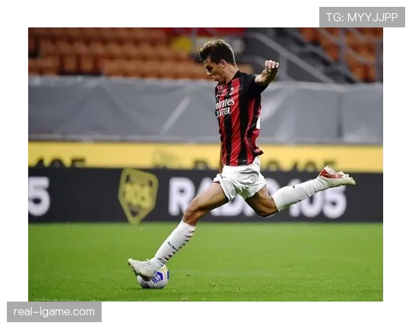 马尔蒂尼防守艺术再探：关键时刻表现稳步提升