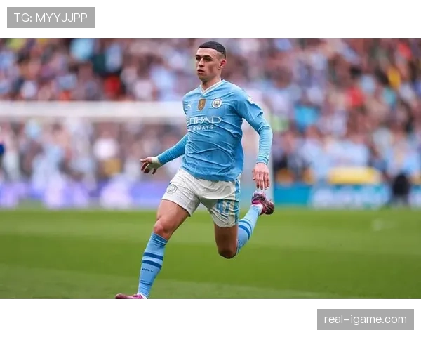 曼城第六次加冕英超冠军,状态回暖彰显强大竞争力 曼城第六次加冕英超冠军,状态回暖彰显强大竞争力