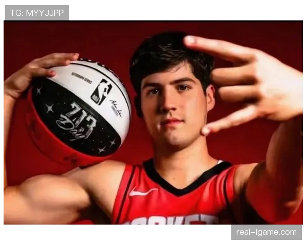 阿门·汤普森突破创造得分机会显著提升球队末节效率