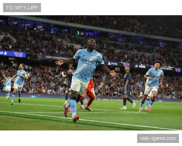 皇马控制力下滑但稳定性持续，赛季中期表现对联赛格局影响逐步显现